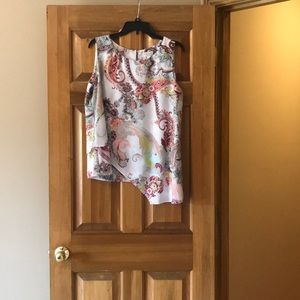 Asymmetrical Paisley Patterned Sleeveless Top